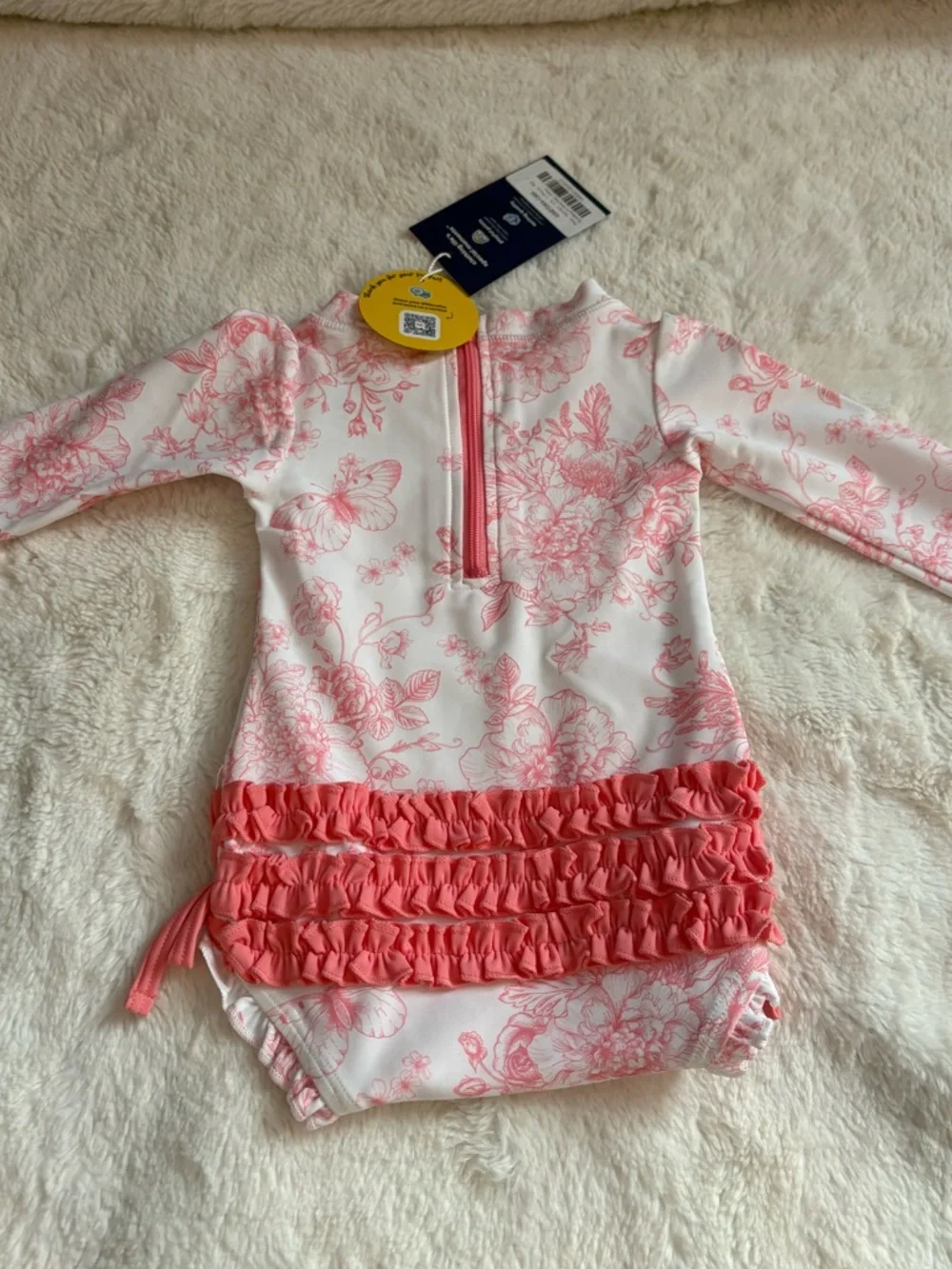 NWT - Rufflebutts Baby Girl long-sleeve rash guard bathing suit - Picture 6 of 7